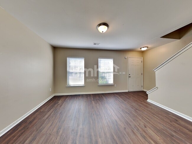 Building Photo - 2034 Cripplecreek Drive