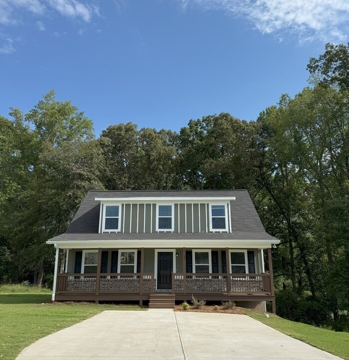 Foto principal - 153 Charlotte Cir