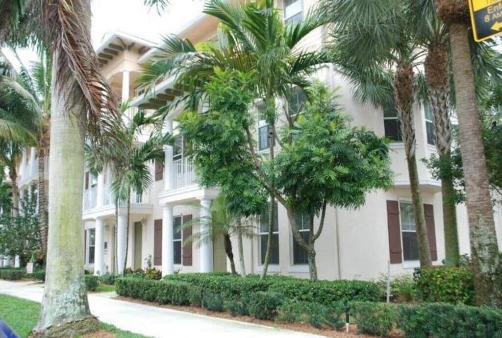 4300 Main St, Jupiter, FL 33458 Townhouse for Rent in Jupiter, FL