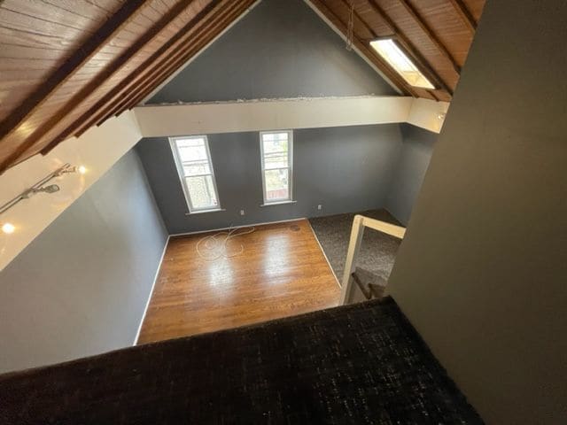 Building Photo - 604 N May St