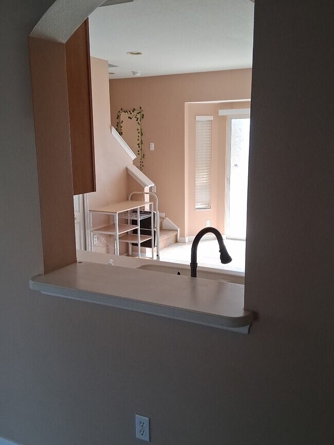 Building Photo - 15651 Stable Run Dr