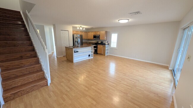 Building Photo - Luxury Gated Community Beautiful 3-Bedroom 2.5 Bath