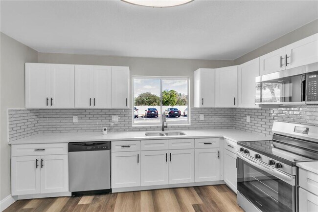 Foto del edificio - 8640 Tahoe Ct