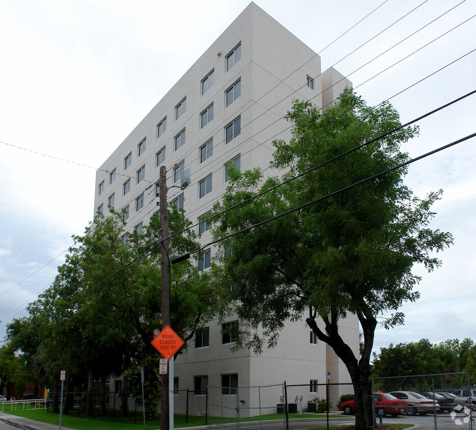 Building Photo - Victoria Apartments