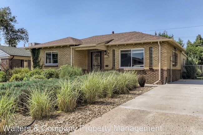 Building Photo - 4 br, 2 bath House - 3425 E. 31st. Ave.
