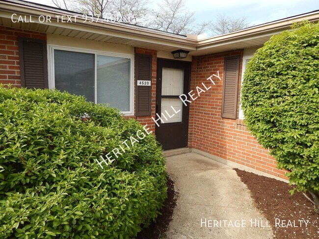 Building Photo - Renovated 2 Bedroom, 1 Bath Ranch Apartmen...