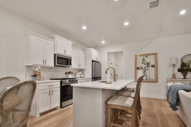 Foto del edificio - 1409 Quincy Ave