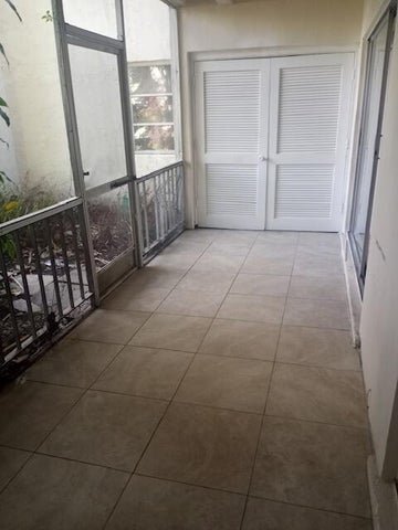 Foto del edificio - 632 NW 13th St