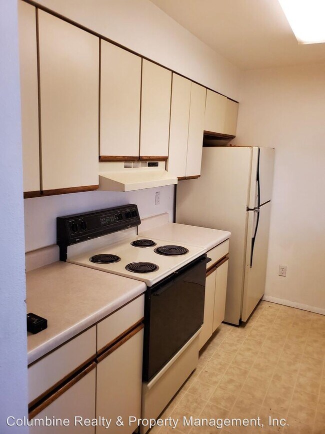 Building Photo - 804 W Cedar Ct
