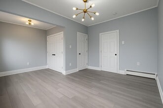 Building Photo - 396 Woodlawn Ave