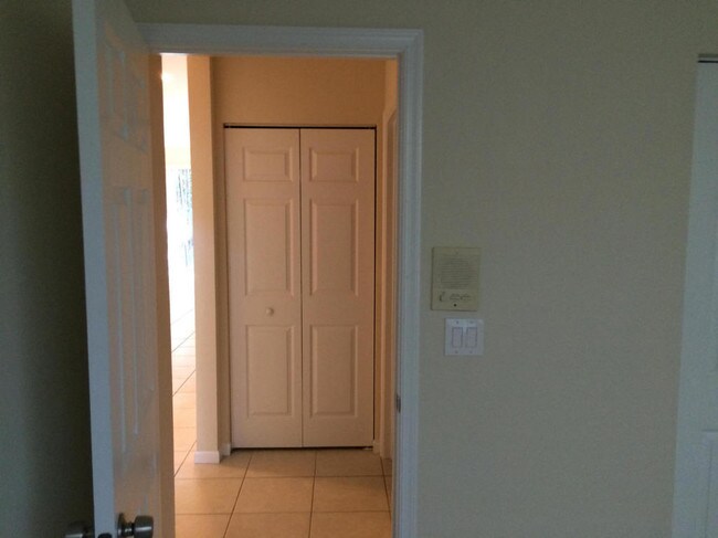 Building Photo - 5604 Enclave Ln