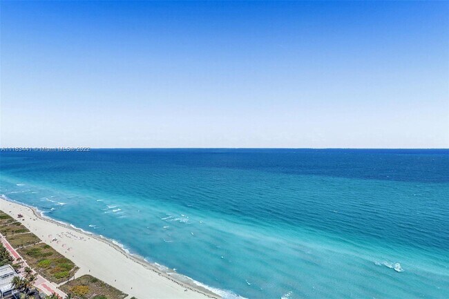Building Photo - 4775 Collins Ave
