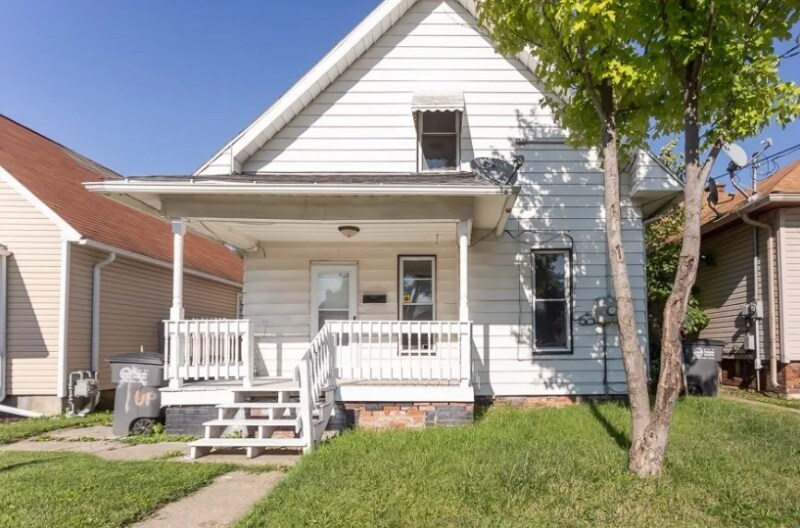 225 Licking St Unit 2, Toledo, OH 43605 Room for Rent in Toledo, OH