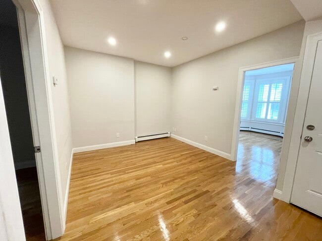 Foto del edificio - 130 P St