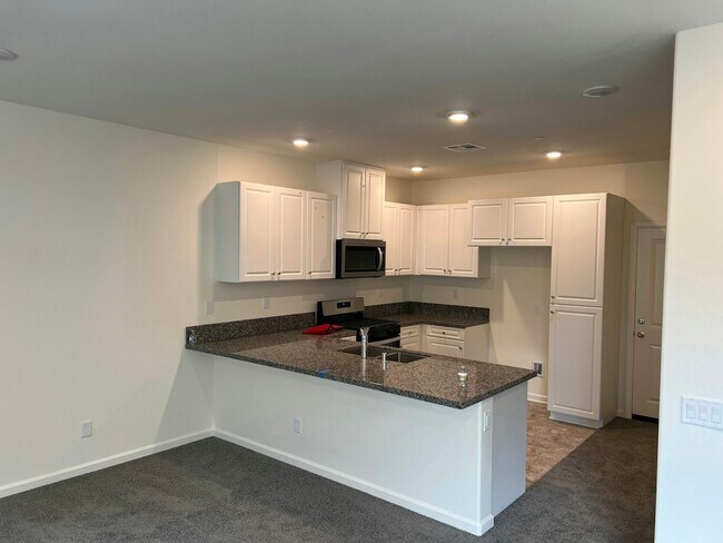 Building Photo - 991 Hunter Trl