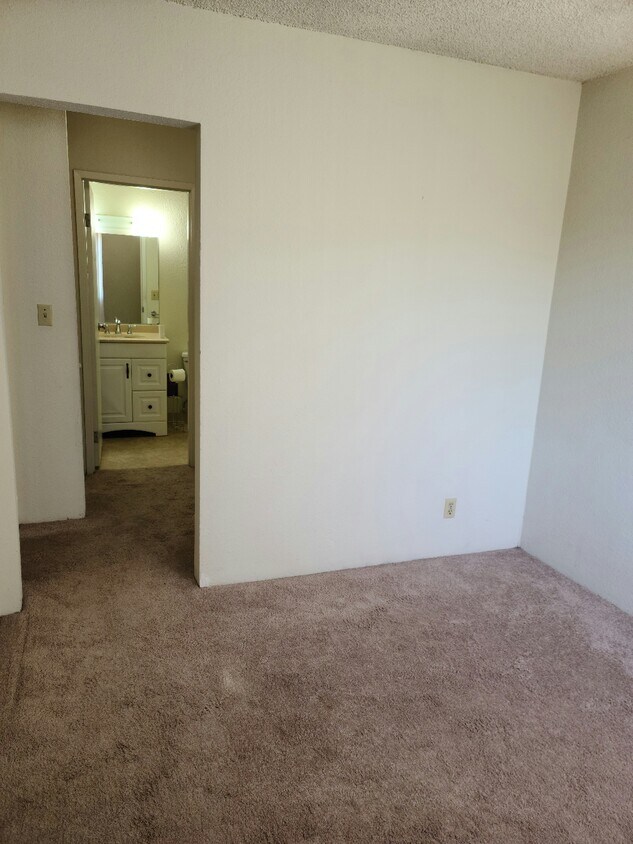 368 Imperial Way Unit 302, Daly City, CA 94015 Condo for Rent in Daly