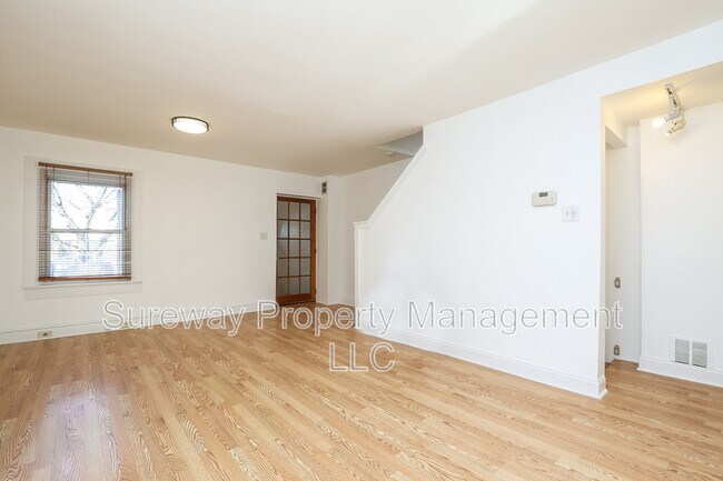 Foto del edificio - 1004 Oregon Ave