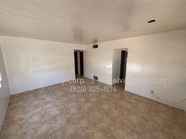 Foto del edificio - 4542 E 20th St