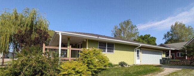 Building Photo - 309 Perry St
