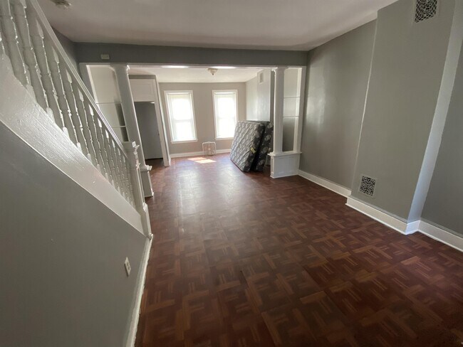 Foto del edificio - 1104 Baring St