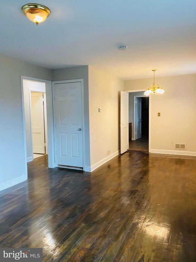 Building Photo - 13314 Okinawa Ave