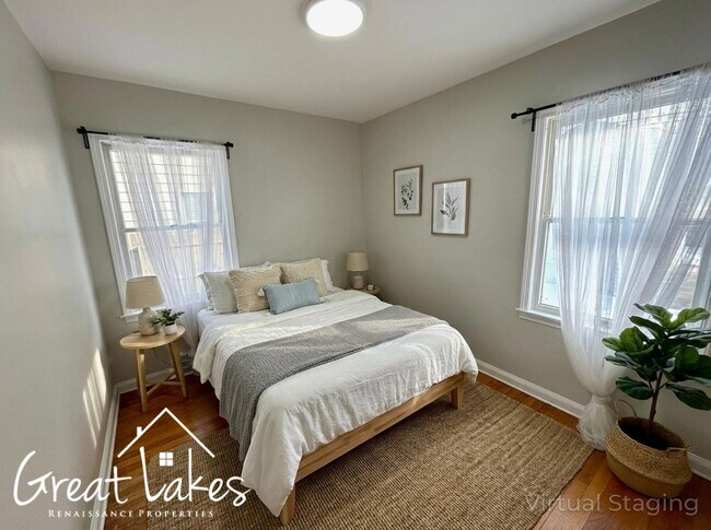 Foto del edificio - Charming 2 Bedroom 1 Bathroom now available for rent