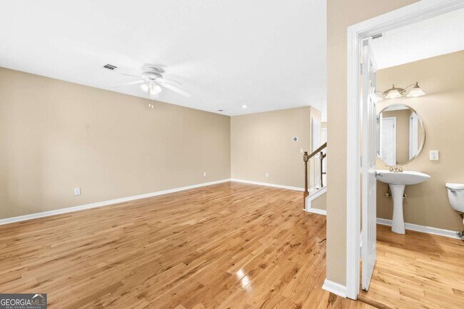 Building Photo - 2266 Oak Glenn Cir