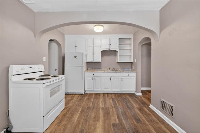 Foto del edificio - 2351-2351 Lasalle St