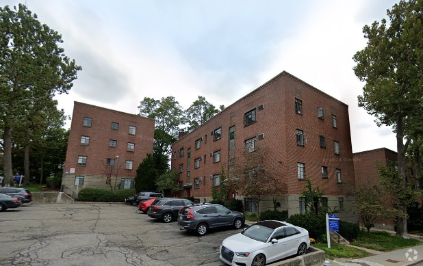 Building Photo - 72 Saint Paul St