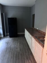 Building Photo - 623 Harrell Ave