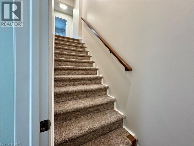 Building Photo - 41 Idlewilde Ln