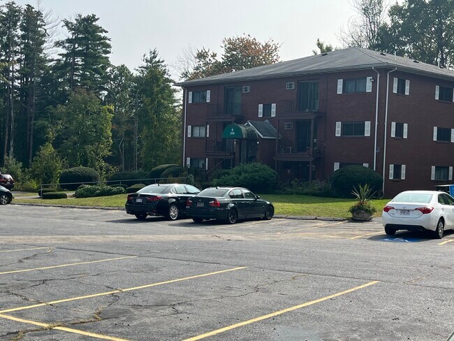 Foto del edificio - 310 Codman Hill Rd