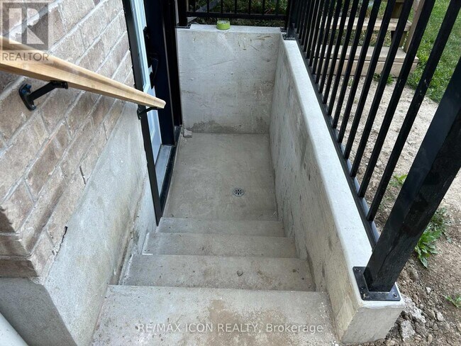 Photo du bâtiment - 846 Kettleridge St