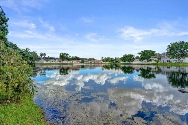 Foto del edificio - 13430 SW 17th Ct
