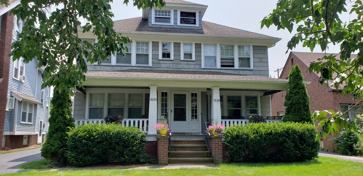 3130 E Derbyshire Rd, Cleveland Heights, OH 44118 Townhome Rentals in