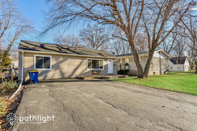 Building Photo - 3524 Theresa Avenue