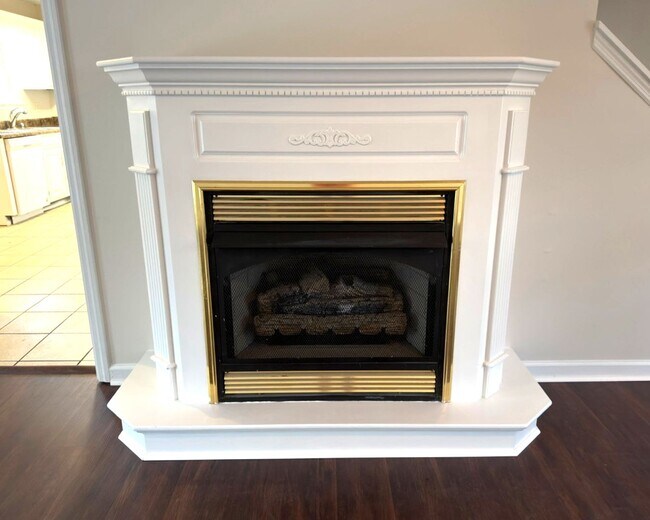 Building Photo - Spacious 5 bedroom 2 and a half bath home in Ringgold, GA