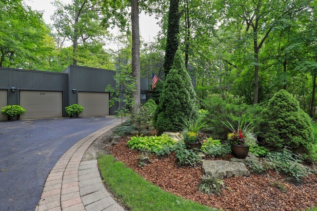 Building Photo - 270 Ravine Forest Dr