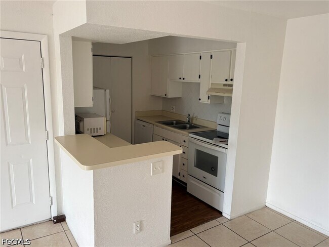 Foto del edificio - 2855 Winkler Ave