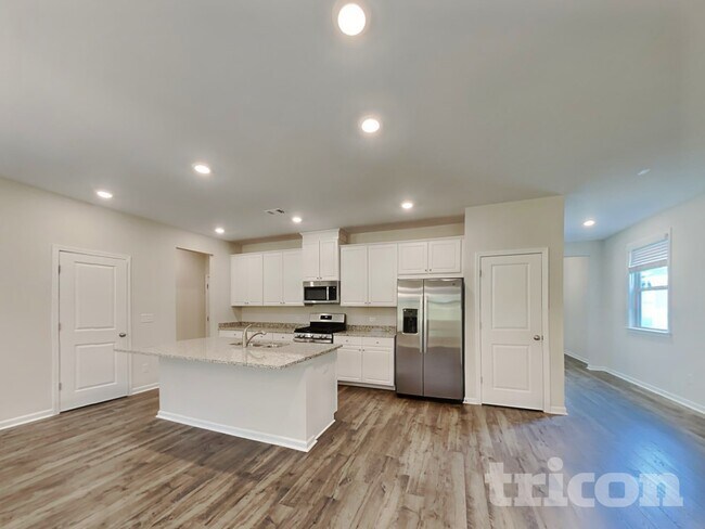 Foto del edificio - 200 Chapelcrest Ln