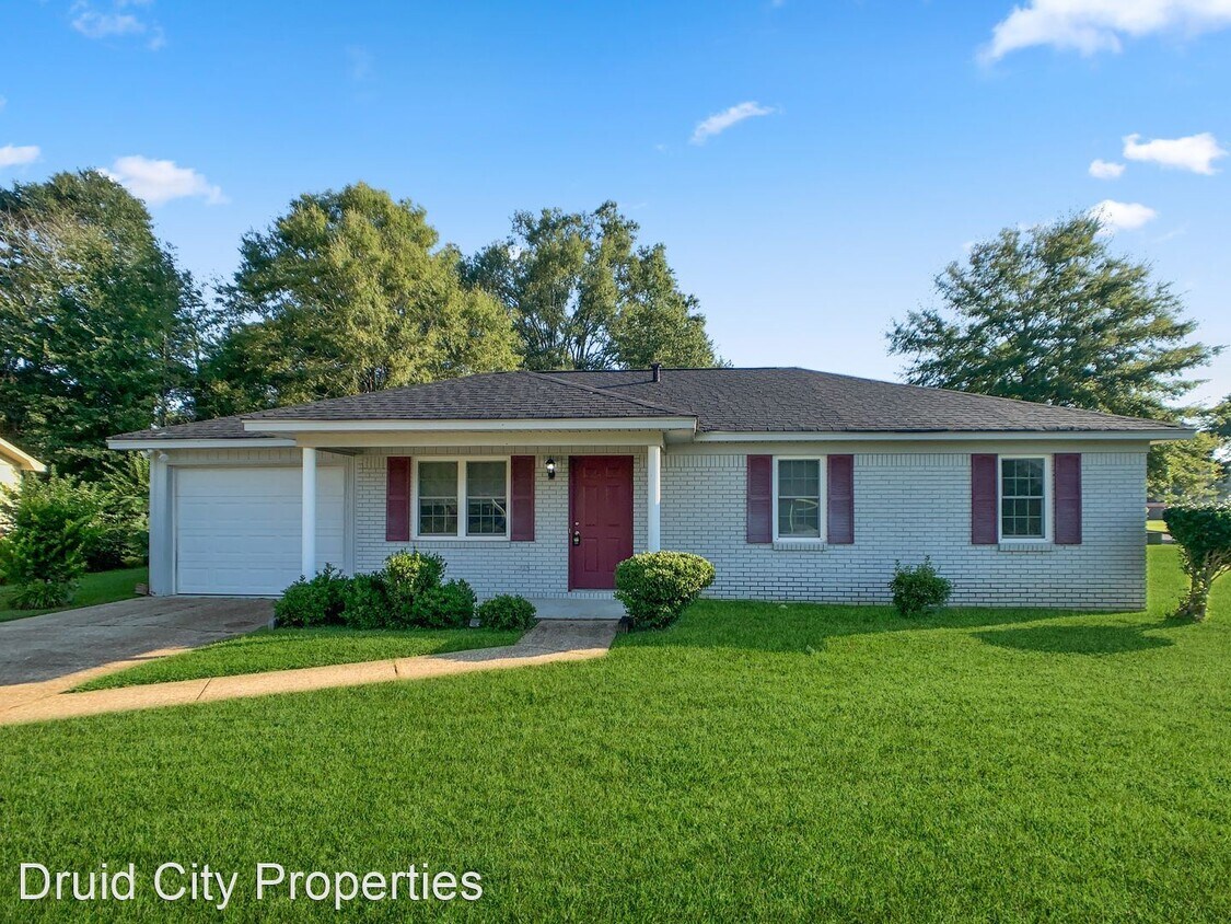 Primary Photo - 3 br, 1 bath House - 2722 Deer Haven Drive