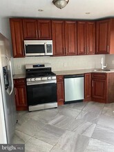 Building Photo - 5602 Northwood Dr