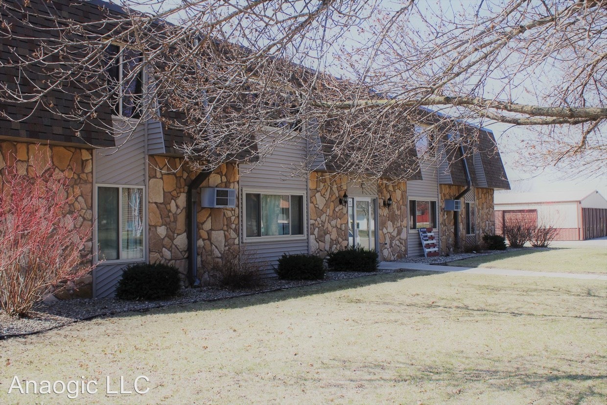 Primary Photo - 427-427 Bryant Ave NW