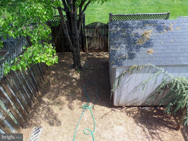 Building Photo - 2432 Huntwood Ct