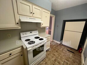 Building Photo - 1230 10th St