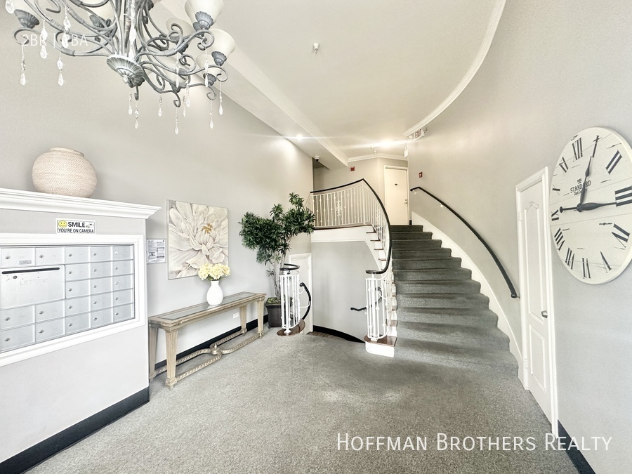 Primary Photo - 7323 Winnetka Ave Winnetka, CA 91306