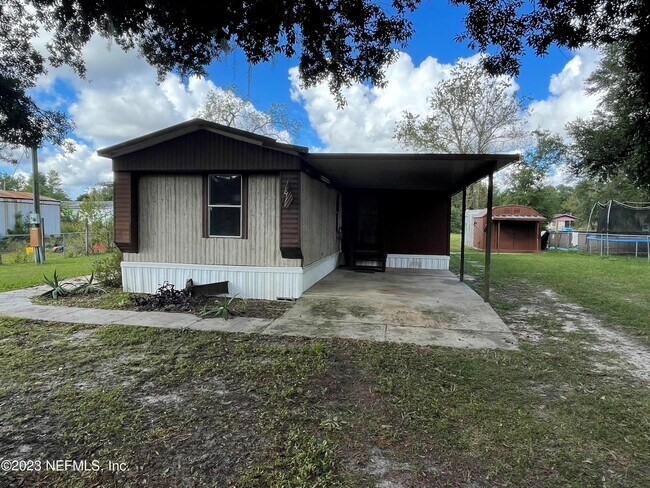 Foto del edificio - 215 Milton Ave