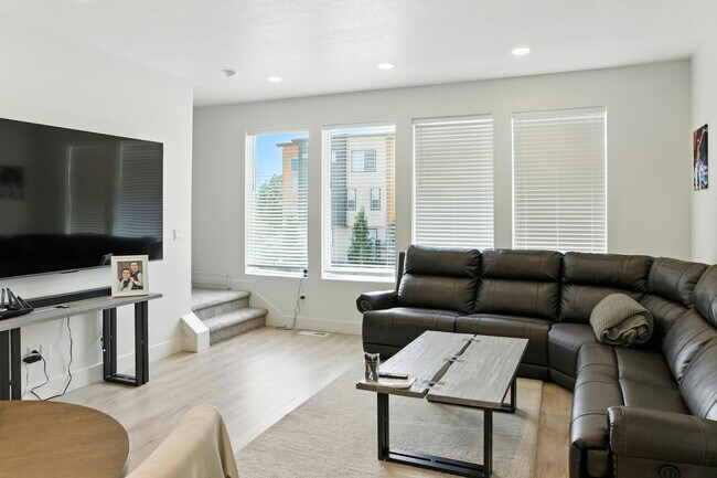 Foto del edificio - 91 W Ryker Ln