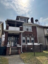 Building Photo - 2285 Cortland St