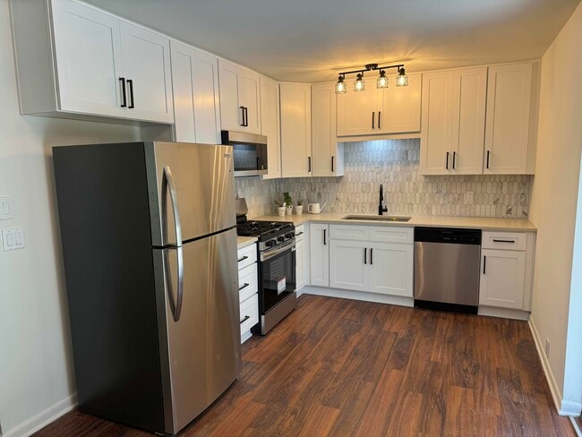 Kitchen - 4277 Citizen Cir